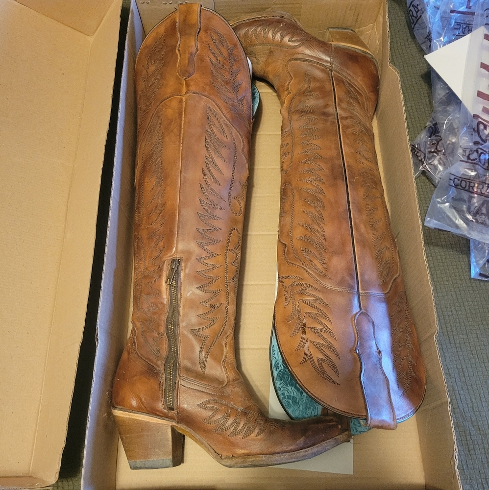 Corral cognac embroidery tall boots